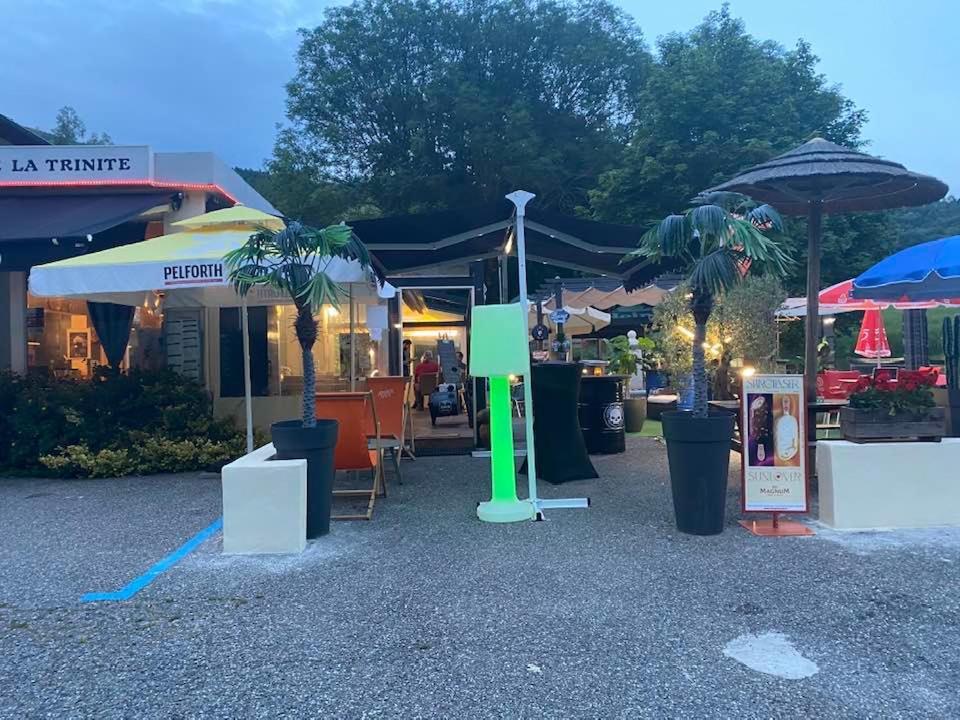 La Trinite Hotel Saint Firmin  Luaran gambar
